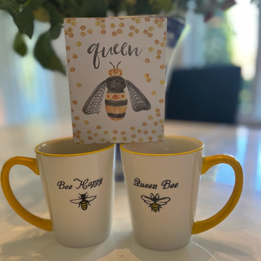 Queen Bee Mug and Picture set $12 Gift